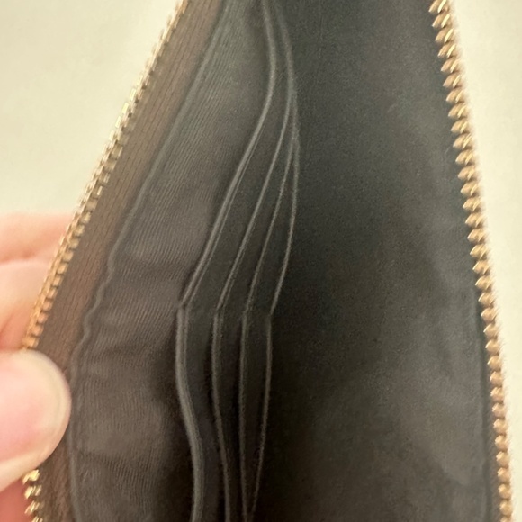 Coach Signature Large Wristlet with Chain - Picture 6 of 8